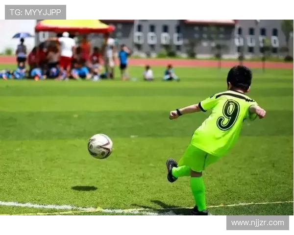 足球运动员的比赛心态调整与专注力培养