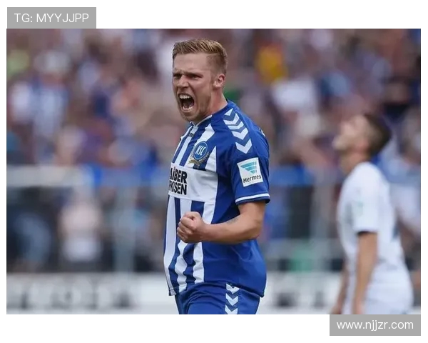 德甲各支球队官方LOGO与视觉识别系统完整汇编